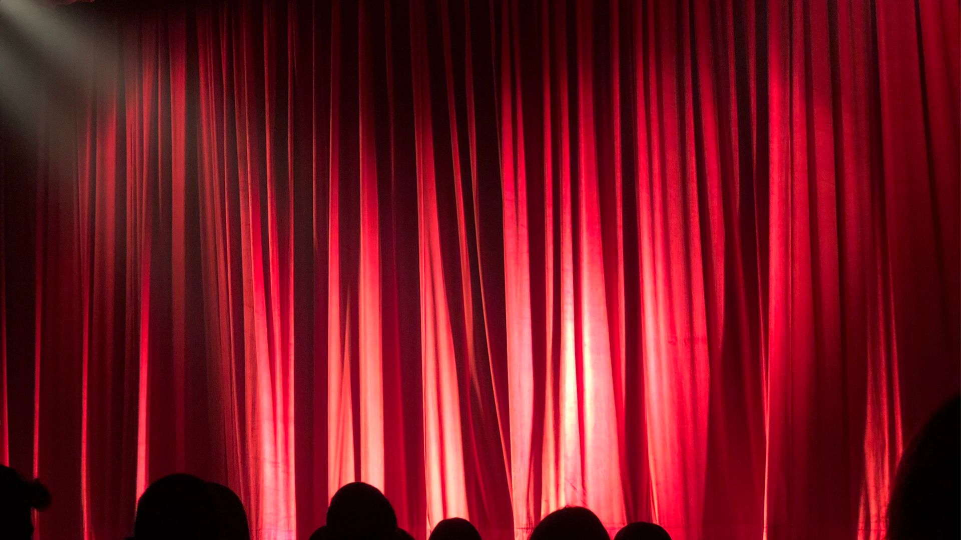 Salle de spectacle avant la représentation